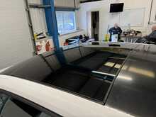 2015 VW SCIROCCO R + DSG + AIR RIDE + LEATHER + PAN ROOF + NAVIGATION