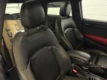 2015/15 MINI COOPER-S + 7K OPTIONS INC CHILLI PACK / MEDIA PACK / PAN SUNROOF