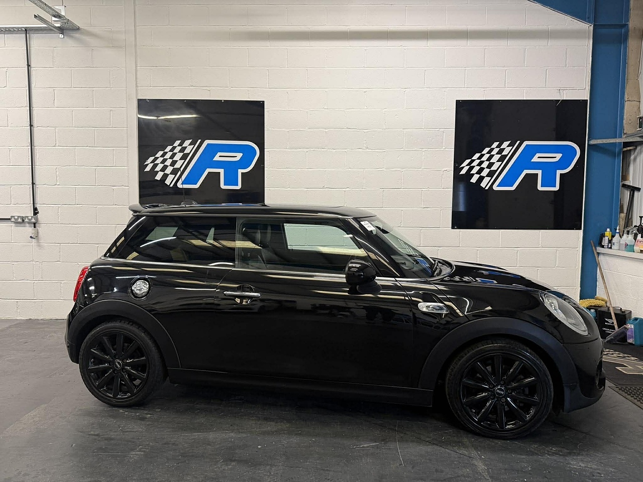 MINI Hatch Cooper S - U2421