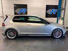 2017 VW GOLF GTI - RARE MANUAL - APR STAGE 2 - 405BHP - OVER 20K SPENT