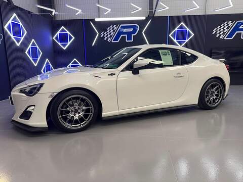 2.0 Boxer D-4S Coupe 2dr Petrol Manual Euro 6 (200 ps)