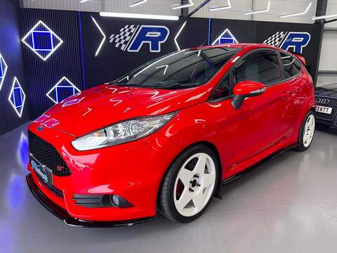 1.6T EcoBoost ST-2 Hatchback 3dr Petrol Manual Euro 5 (182 ps)