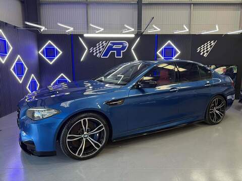 4.4 V8 Saloon 4dr Petrol DCT Euro 5 (s/s) (560 ps)