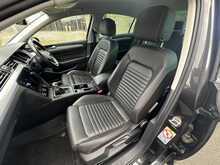 2020 (70) Volkswagen Passat 2.0 TDI EVO SCR SEL 4dr
