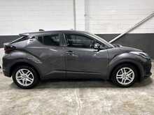2022 (72) Toyota C-HR 1.8 Hybrid Icon 5dr CVT Auto