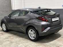 2022 (72) Toyota C-HR 1.8 Hybrid Icon 5dr CVT Auto