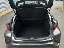 2022 (72) Toyota C-HR 1.8 Hybrid Icon 5dr CVT Auto