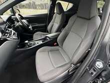 2022 (72) Toyota C-HR 1.8 Hybrid Icon 5dr CVT Auto