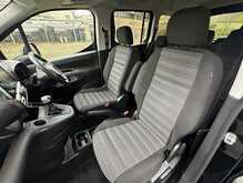 2022 (72) Vauxhall Combo Life 1.5 Turbo D SE XL 5dr (7 seat)