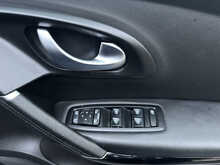 2019 (69) Renault Kadjar 1.3 TCE Iconic 5dr