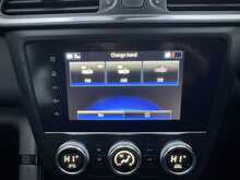 2019 (69) Renault Kadjar 1.3 TCE Iconic 5dr