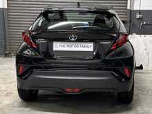 2022 (22) Toyota C-HR 1.8 Hybrid Icon 5dr CVT Auto