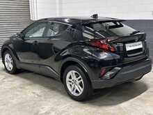 2022 (22) Toyota C-HR 1.8 Hybrid Icon 5dr CVT Auto