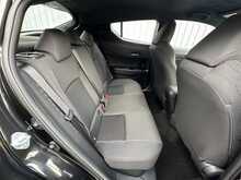 2022 (22) Toyota C-HR 1.8 Hybrid Icon 5dr CVT Auto