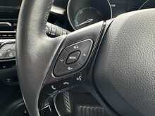 2022 (22) Toyota C-HR 1.8 Hybrid Icon 5dr CVT Auto