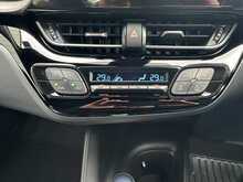 2022 (22) Toyota C-HR 1.8 Hybrid Icon 5dr CVT Auto