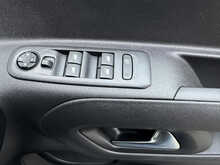 2022 (72) Vauxhall Combo Life 1.5 Turbo D SE 5dr