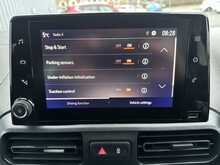 2022 (72) Vauxhall Combo Life 1.5 Turbo D SE 5dr