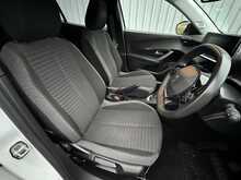 2022 (72) Peugeot 2008 1.2 PureTech Active Premium+ 5dr