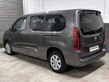 2022 (22) Vauxhall Combo Life 1.5 Turbo D SE XL 5dr (7 seat)