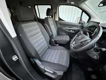 2022 (22) Vauxhall Combo Life 1.5 Turbo D SE XL 5dr (7 seat)