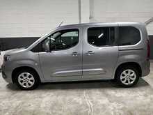 2022 (22) Vauxhall Combo Life 1.2 Turbo 130 SE 5dr Auto