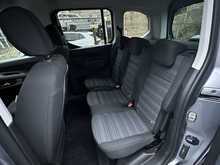 2022 (22) Vauxhall Combo Life 1.2 Turbo 130 SE 5dr Auto