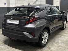 2023 (72) Toyota C-HR 1.8 Hybrid Icon 5dr CVT Auto