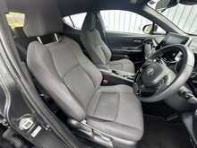 2023 (72) Toyota C-HR 1.8 Hybrid Icon 5dr CVT Auto