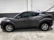 2023 (72) Toyota C-HR 1.8 Hybrid Icon 5dr CVT Auto