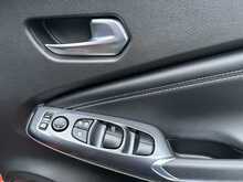 2023 (72) Nissan Juke 1.6 Hybrid N-Connecta 5dr Auto