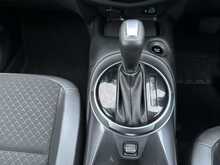 2023 (72) Nissan Juke 1.6 Hybrid N-Connecta 5dr Auto