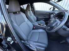 2023 (23) Toyota C-HR 1.8 Hybrid Design 5dr CVT Auto