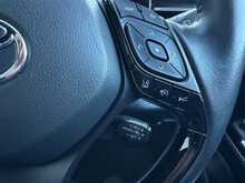 2023 (23) Toyota C-HR 1.8 Hybrid Design 5dr CVT Auto