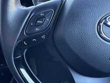 2023 (23) Toyota C-HR 1.8 Hybrid Design 5dr CVT Auto