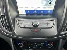 2017 (17) Ford Kuga 1.5 EcoBoost Zetec Nav 5dr