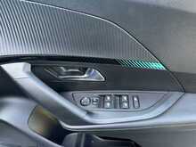 2023 (23) Peugeot 2008 1.2 PureTech 130 Allure Premium+ 5dr EAT8 Auto