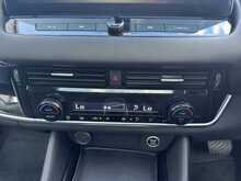 2022 (72) Nissan Qashqai 1.3 DiG-T MH 158 N-Connecta (Glass Rf) 5dr Xtronic Auto
