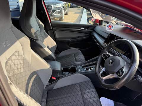 Volkswagen Golf 1.5 eTSI MHEV R-Line DSG Euro 6 (s/s) 5dr - U35746