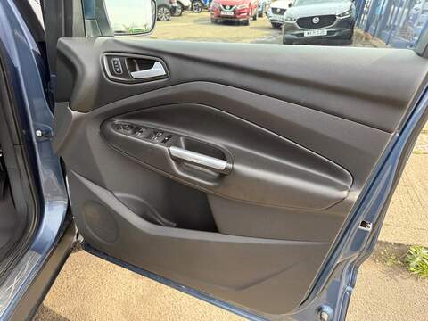 Ford Kuga 1.5T EcoBoost Titanium X SUV 5dr Petrol Auto AWD Euro 6 (s/s) (176 ps) - U35764