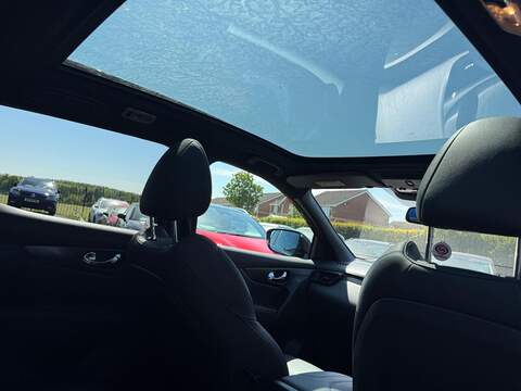 Nissan Qashqai 1.3 DIG-T n-tec DCT Auto Euro 6 (s/s) 5dr - U35811