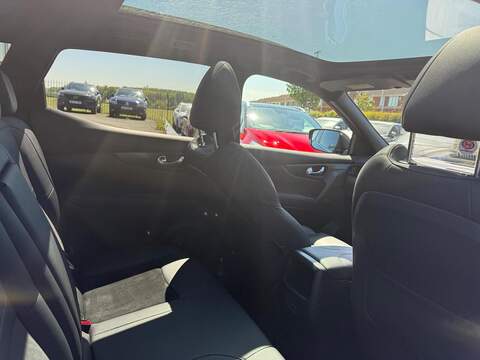 Nissan Qashqai 1.3 DIG-T n-tec DCT Auto Euro 6 (s/s) 5dr - U35811