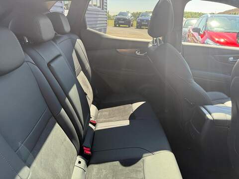 Nissan Qashqai 1.3 DIG-T n-tec DCT Auto Euro 6 (s/s) 5dr - U35811