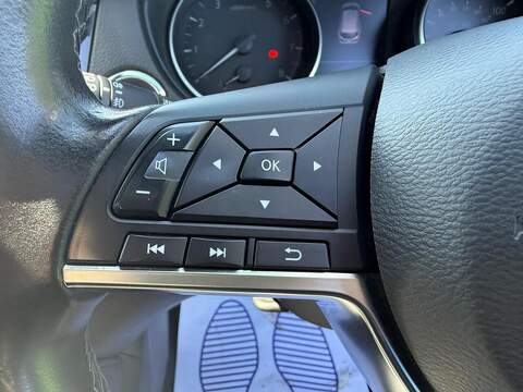 Nissan Qashqai 1.3 DIG-T n-tec DCT Auto Euro 6 (s/s) 5dr - U35811