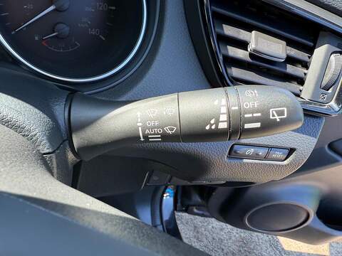 Nissan Qashqai 1.3 DIG-T n-tec DCT Auto Euro 6 (s/s) 5dr - U35811