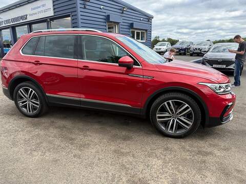 Volkswagen Tiguan 1.5 TSI Elegance DSG Euro 6 (s/s) 5dr - U35954