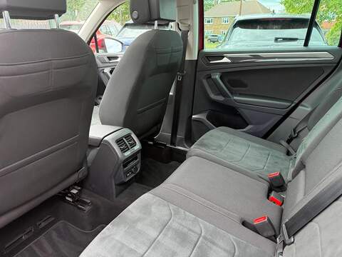 Volkswagen Tiguan 1.5 TSI Elegance DSG Euro 6 (s/s) 5dr - U35954