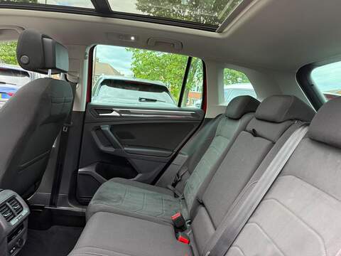 Volkswagen Tiguan 1.5 TSI Elegance DSG Euro 6 (s/s) 5dr - U35954