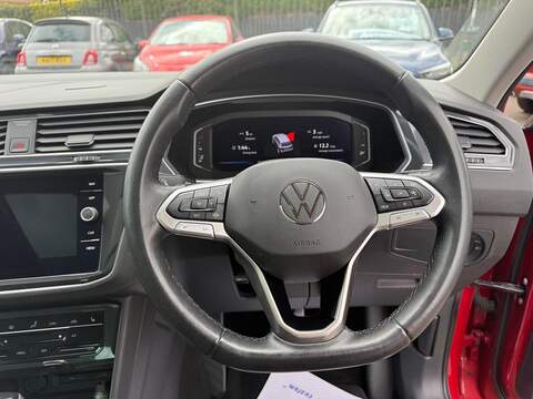 Volkswagen Tiguan 1.5 TSI Elegance DSG Euro 6 (s/s) 5dr - U35954