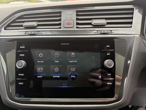 Volkswagen Tiguan 1.5 TSI Elegance DSG Euro 6 (s/s) 5dr - U35954